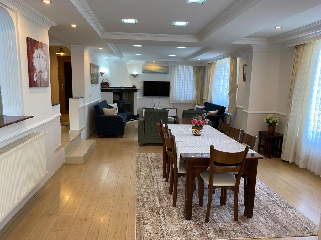 Karaçalı’da 414m² Arsada Müstakil Havuzlu 5+1 Lüks Triplex Villa 