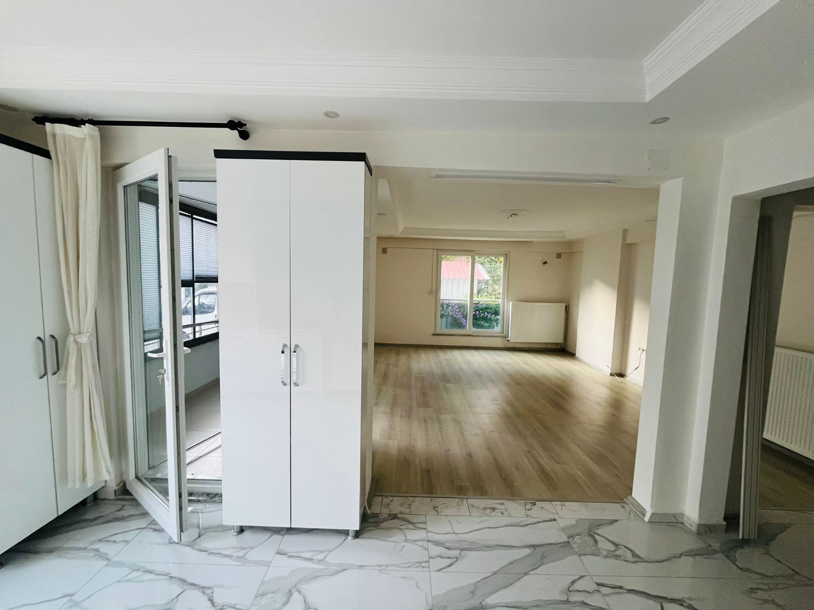 Kapalı Balkonu ve Geniş Yaşam Alanlarıyla 3+1 Özel Daire