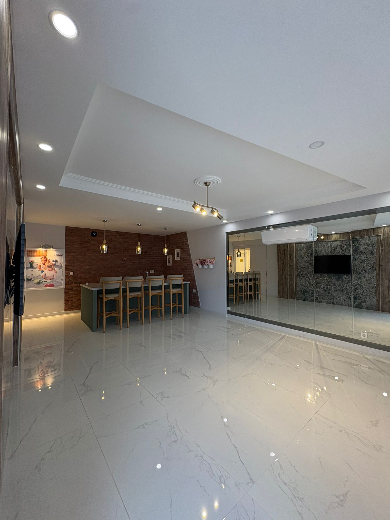 Dalaman Merkez Pazaryeri Kiralık 2+1 Ofis / İşyeri Uygun