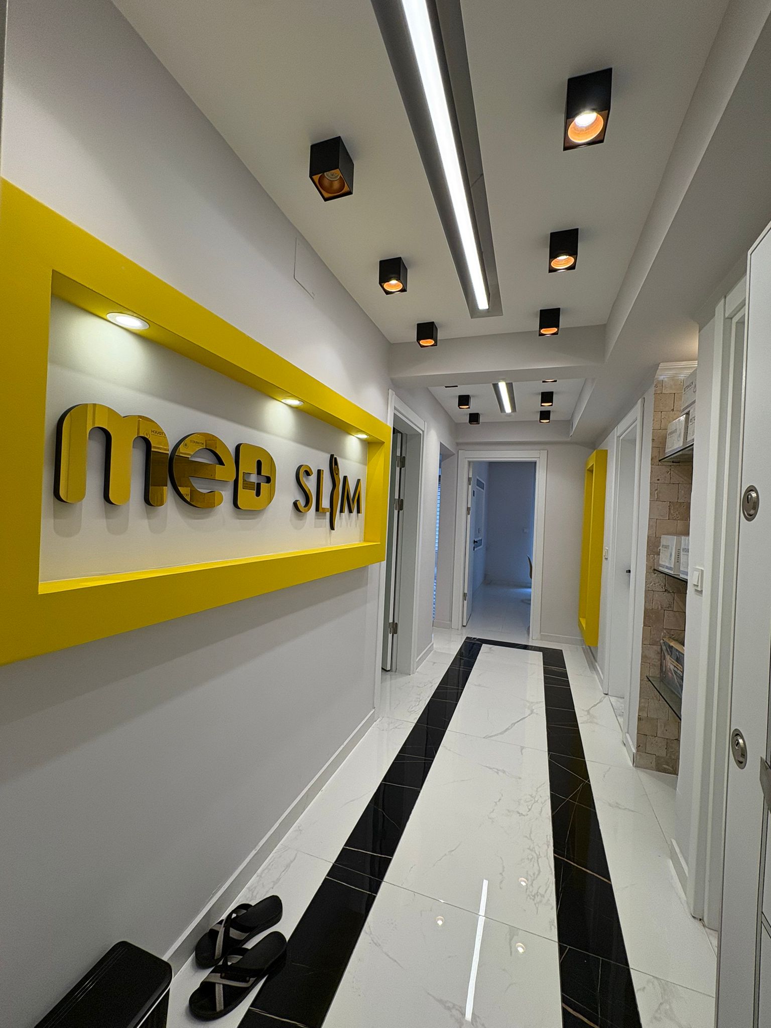 Dalaman Merkez Pazaryeri Kiralık 2+1 Ofis / İşyeri Uygun