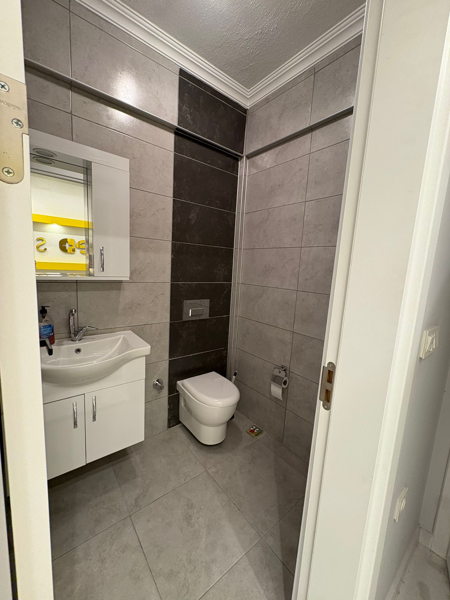 Dalaman Merkez Pazaryeri Kiralık 2+1 Ofis / İşyeri Uygun