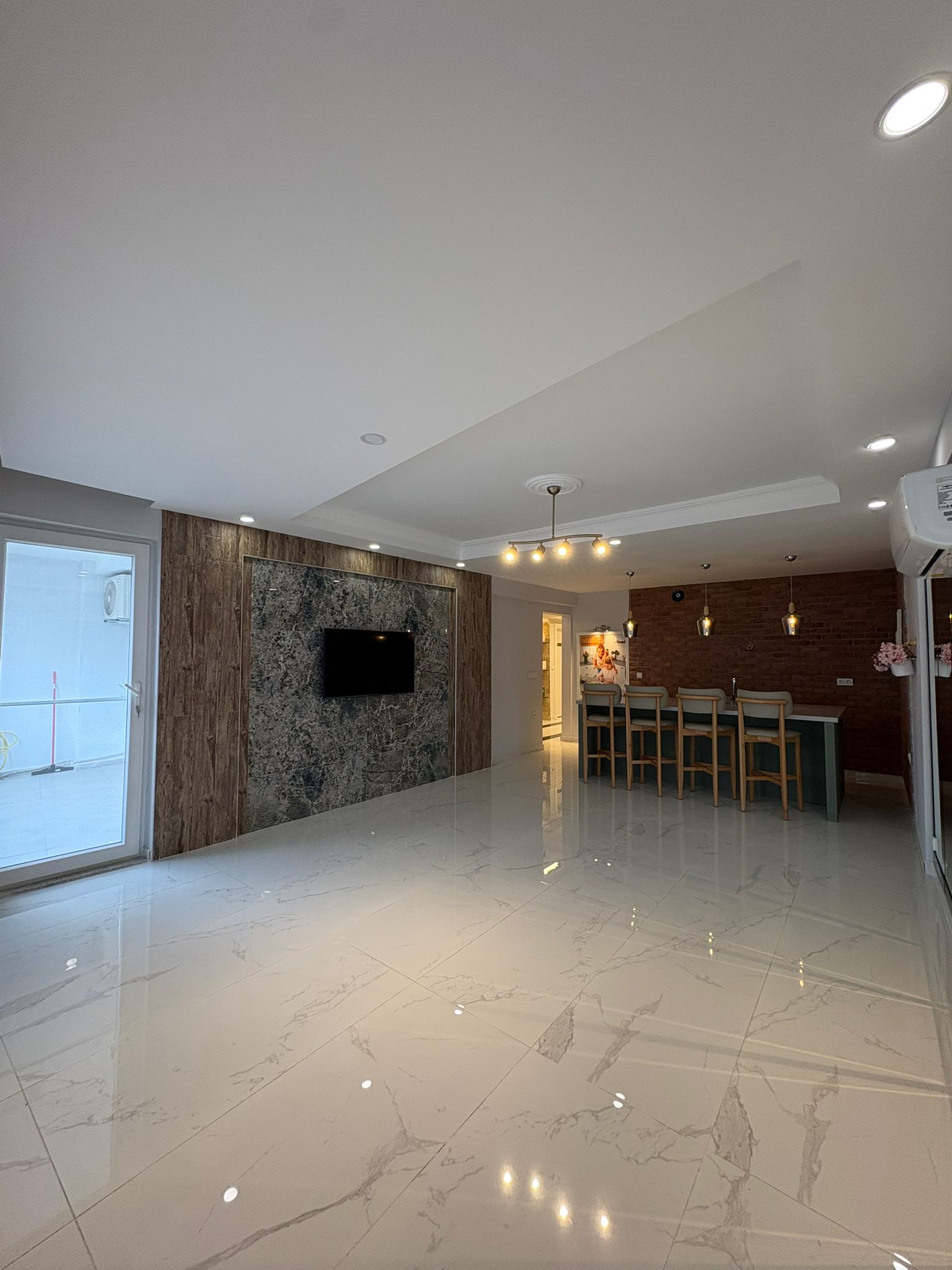 Dalaman Merkez Pazaryeri Kiralık 2+1 Ofis / İşyeri Uygun